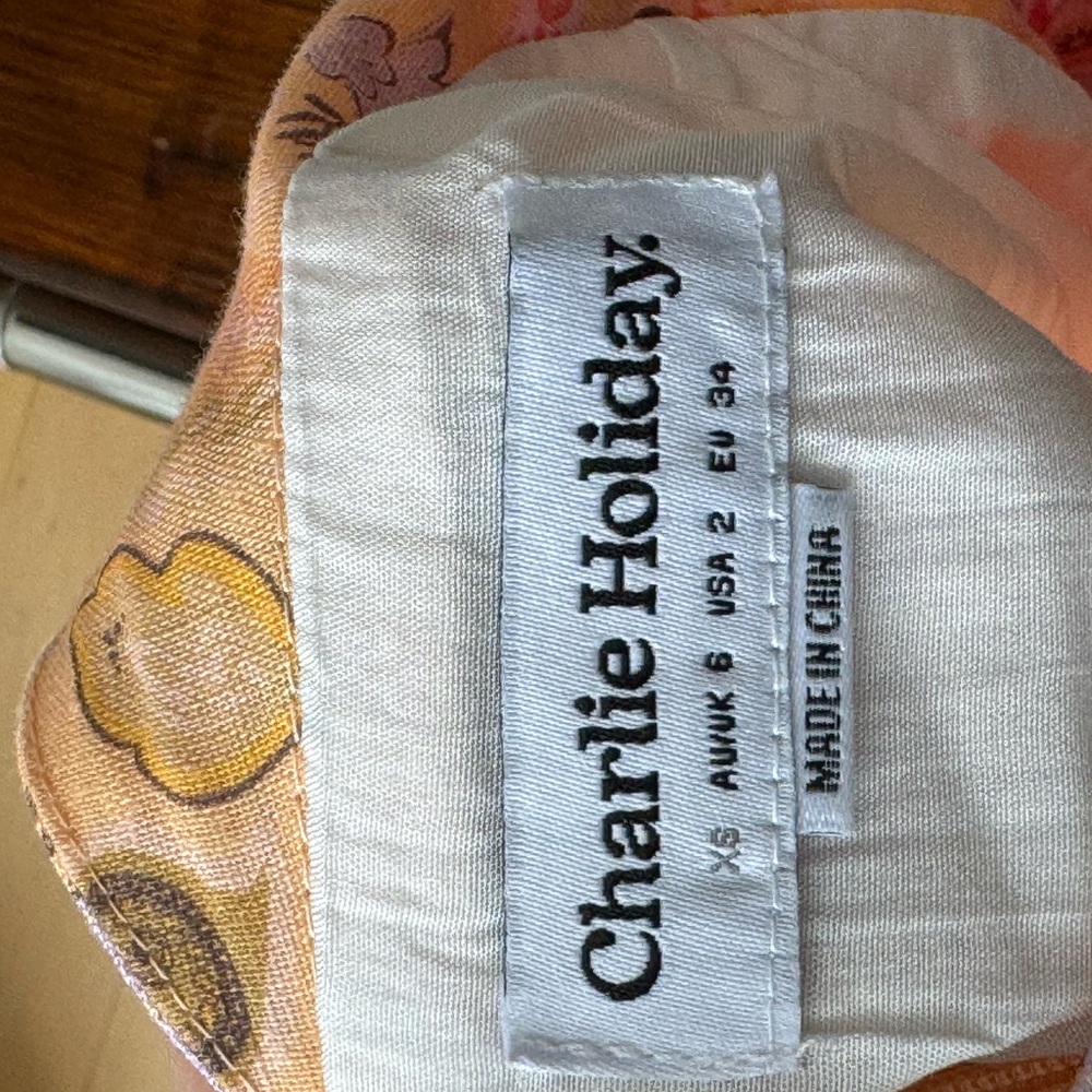 Charlie Holiday - Picture 2 of 7